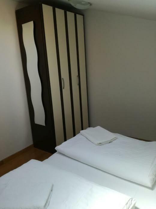 Apartment Susanj Karlobag Kültér fotó